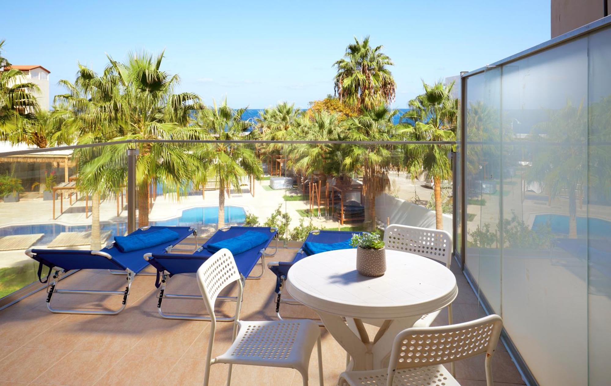 Dorian Boutique Hotel-Apartments Χερσόνησος Εξωτερικό φωτογραφία